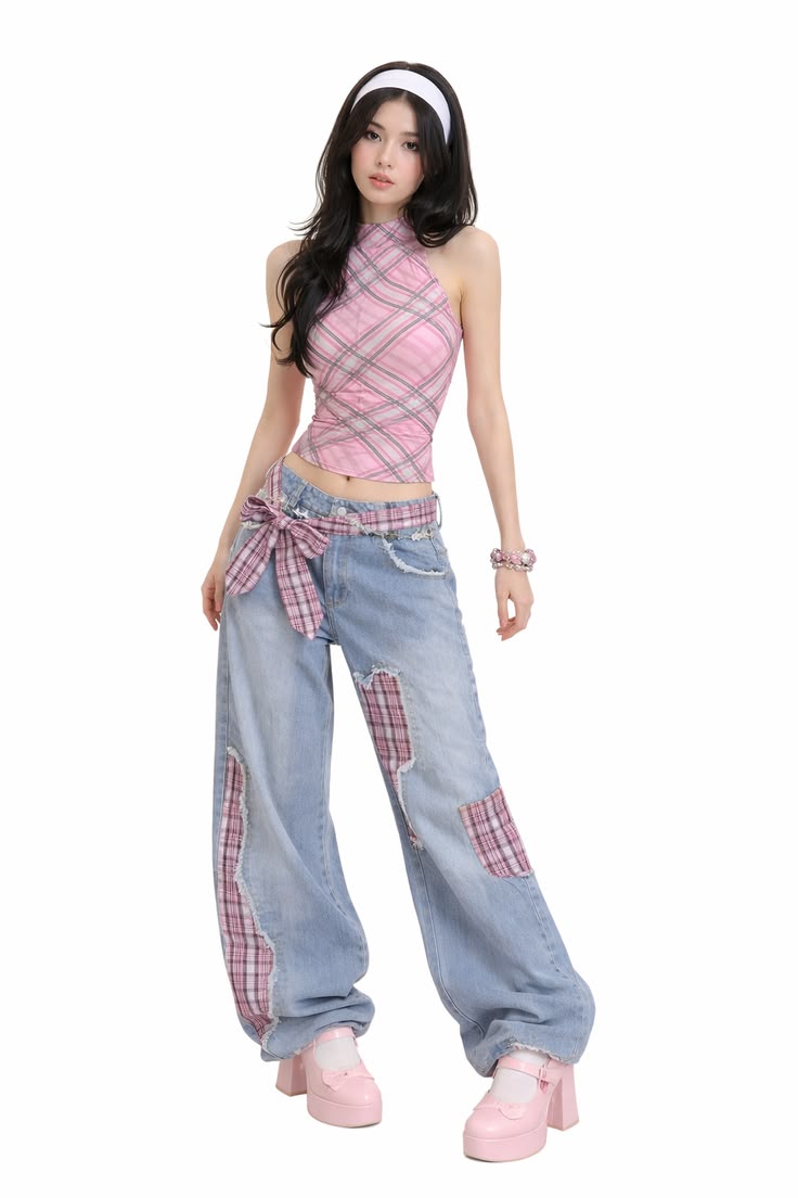 Streetwear / Y2K aesthetic
